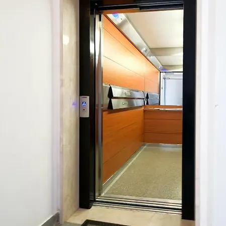Marinovic Apartment Makarska