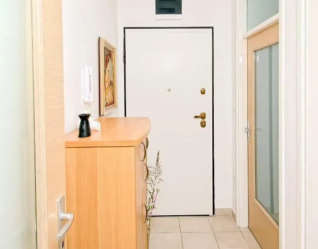 Marinovic Apartment Makarska