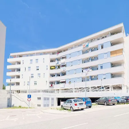 Appartamento Marinovic Makarska